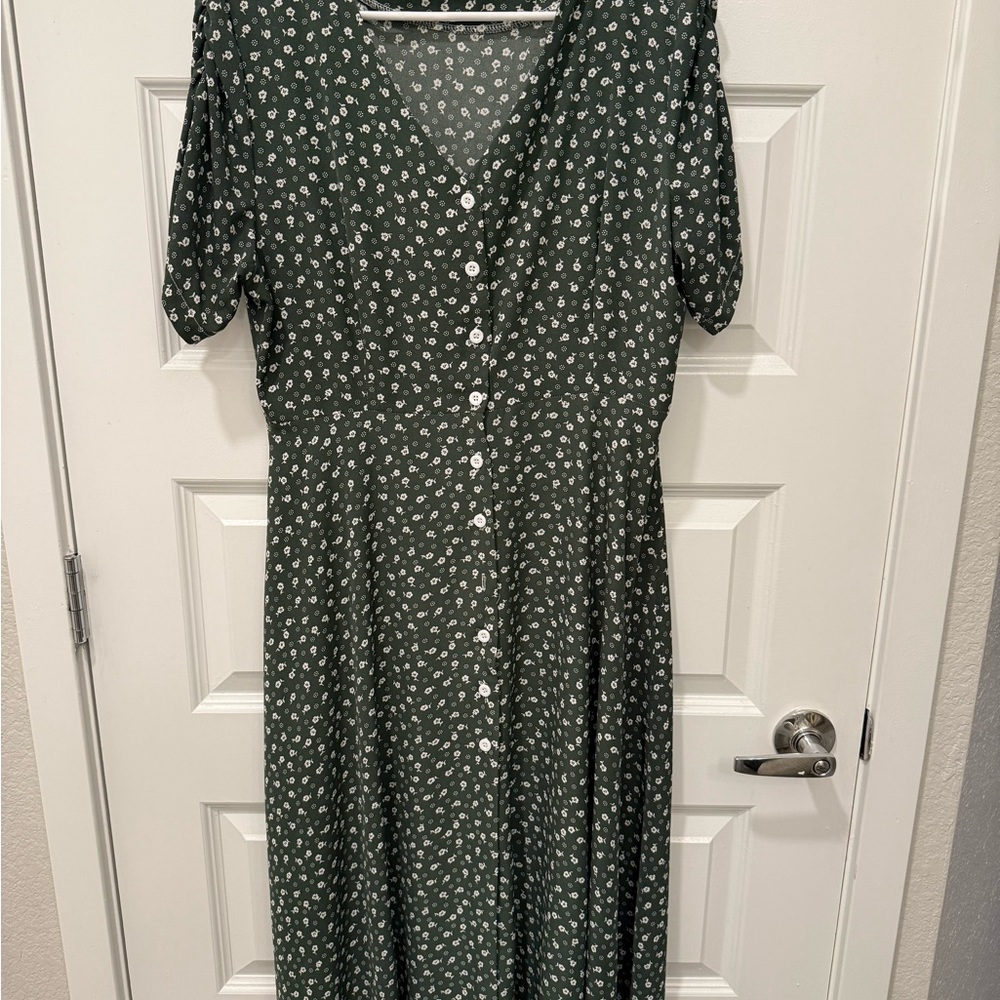 Floral Green Button-Up Dress